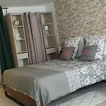 Le Cosy Joli F2 Proche Gare, Arenes Avec Terrasse Privee Nîmes