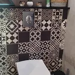 Apartment Le Cosy Joli F2 Proche Gare, Arenes Avec Terrasse Privee