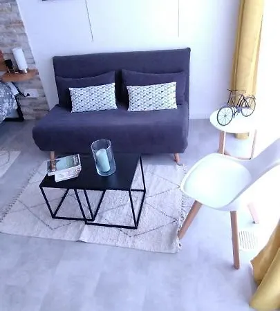 Le Cosy Joli F2 Proche Gare, Arenes Avec Terrasse Privee Apartment Nimes