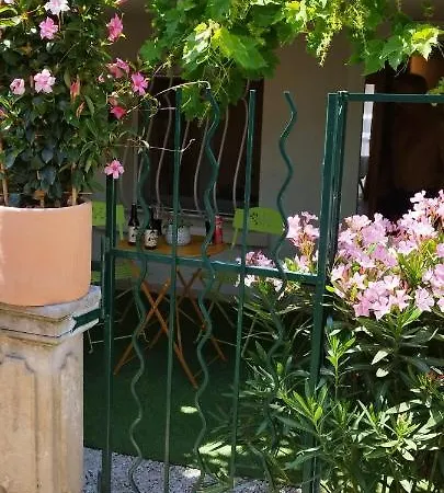 Le Cosy Joli F2 Proche Gare, Arenes Avec Terrasse Privee Lägenhet Nîmes