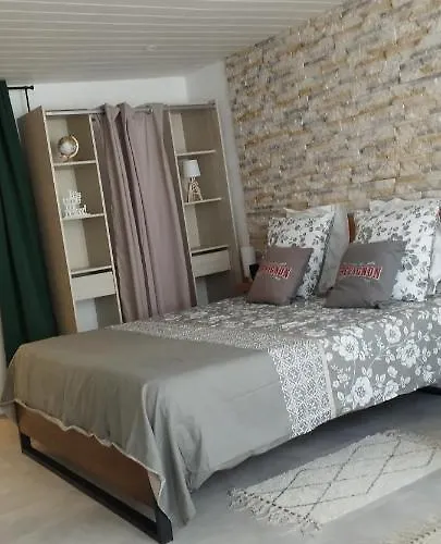 Le Cosy Joli F2 Proche Gare, Arenes Avec Terrasse Privee Nîmes